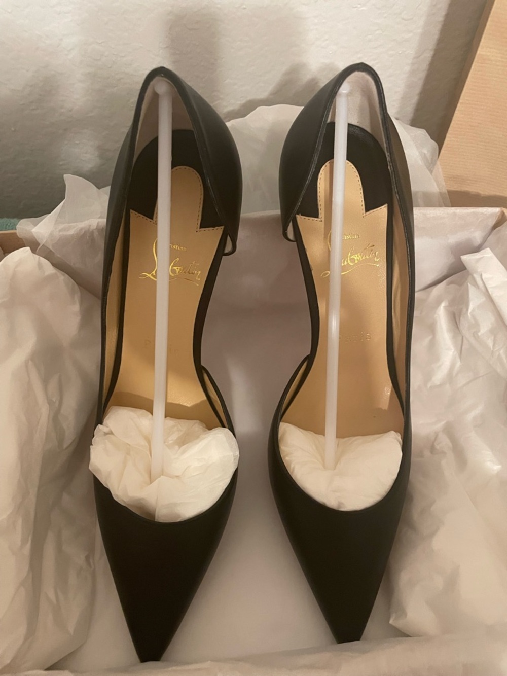 Christian Louboutin - Picture 6 of 14